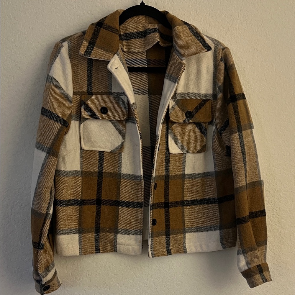 Plaid cropped Button-Up Jacket